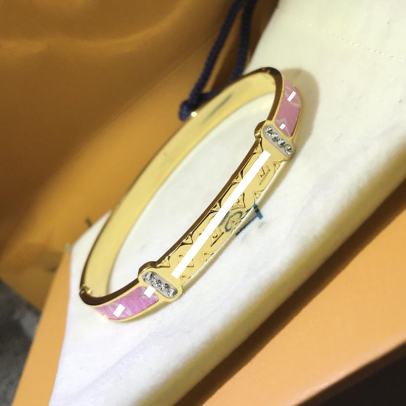 Cross-border L Four-Leaf Clover Leather Bracelet with Pink Leather, Small Padlock, and Tassel for Couples