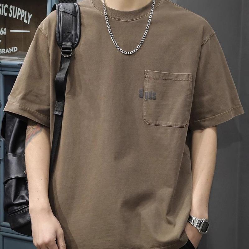 Męska luźna koszulka casual w stylu amerykańskim z kieszonką - Krótki rękaw, okrągły dekolt, design retro na lato