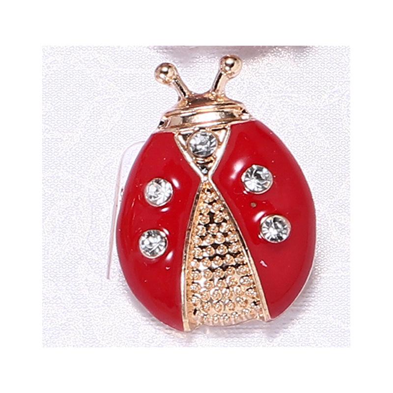 Creative Cartoon Ladybug Brooch - Versatile Beetle Pin for Fashionable Shirt Accessories