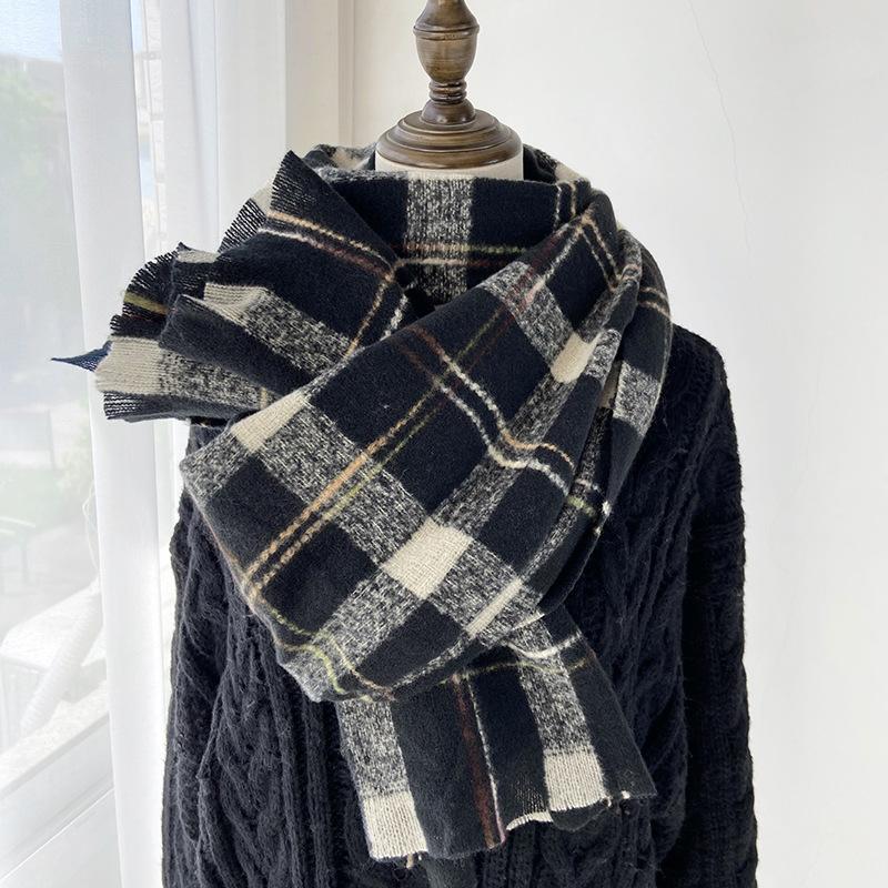 New Plaid Scarf Girls Winter Thickened Warm Shawl Dual-purpose Retro Couple Scarf