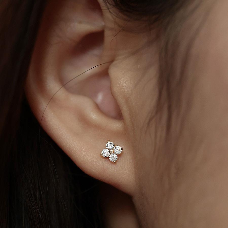 S925 Sterling Silver 18K Gold-Plated Four-Leaf Clover Stud Earrings - Fashionable Mini Design for Women 18K Gold Pair (with earplugs)