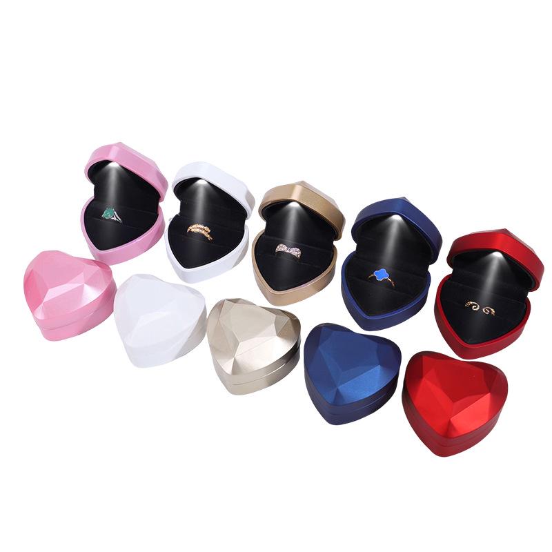Creative Heart-Shaped LED Jewelry Box for Rings, Necklaces, and Pendants