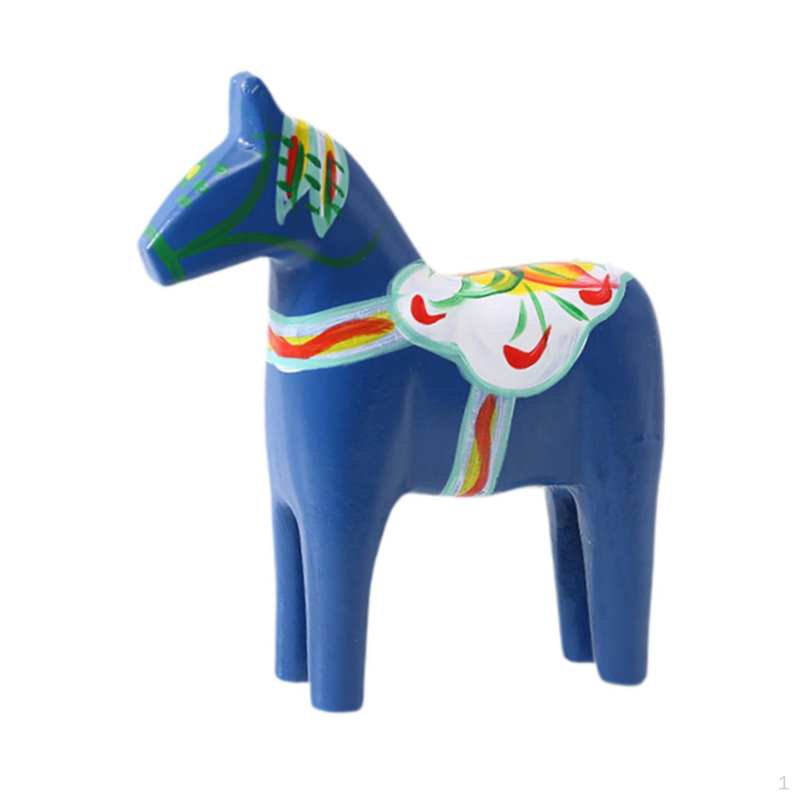 

Деревянная скульптура лошади - винтажный предмет домашнего декора