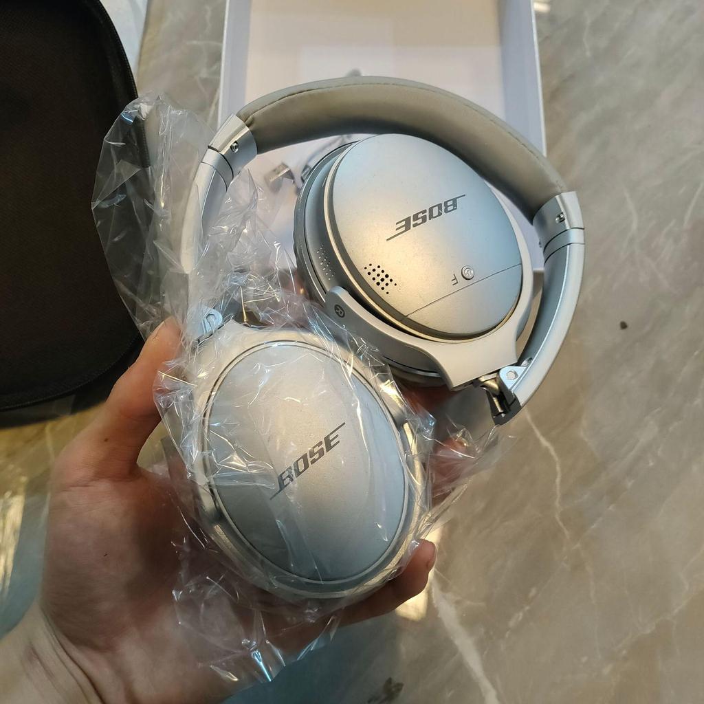 Bose QuietComfort 35 II Wireless Noise-Canceling Bluetooth Headphones