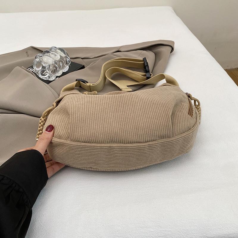 Female Corduroy Tote Bag Large Capacity For Daily Casual Use With Zipper Closure