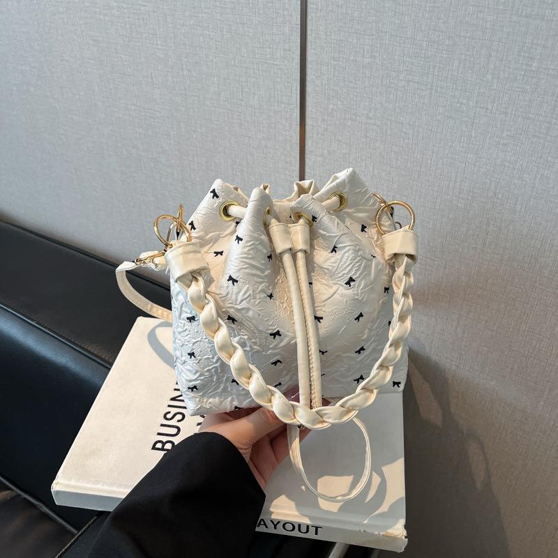 

Small fresh sweet large capacity armpit bag women s new summer bow print shoulder commuter bucket bag