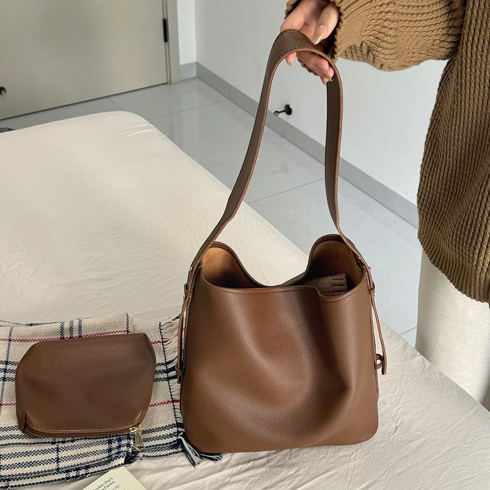 IELGY Ladies Tote Bag Retro Large Capacity Bucket Bag Lychee Grain Soft Leather