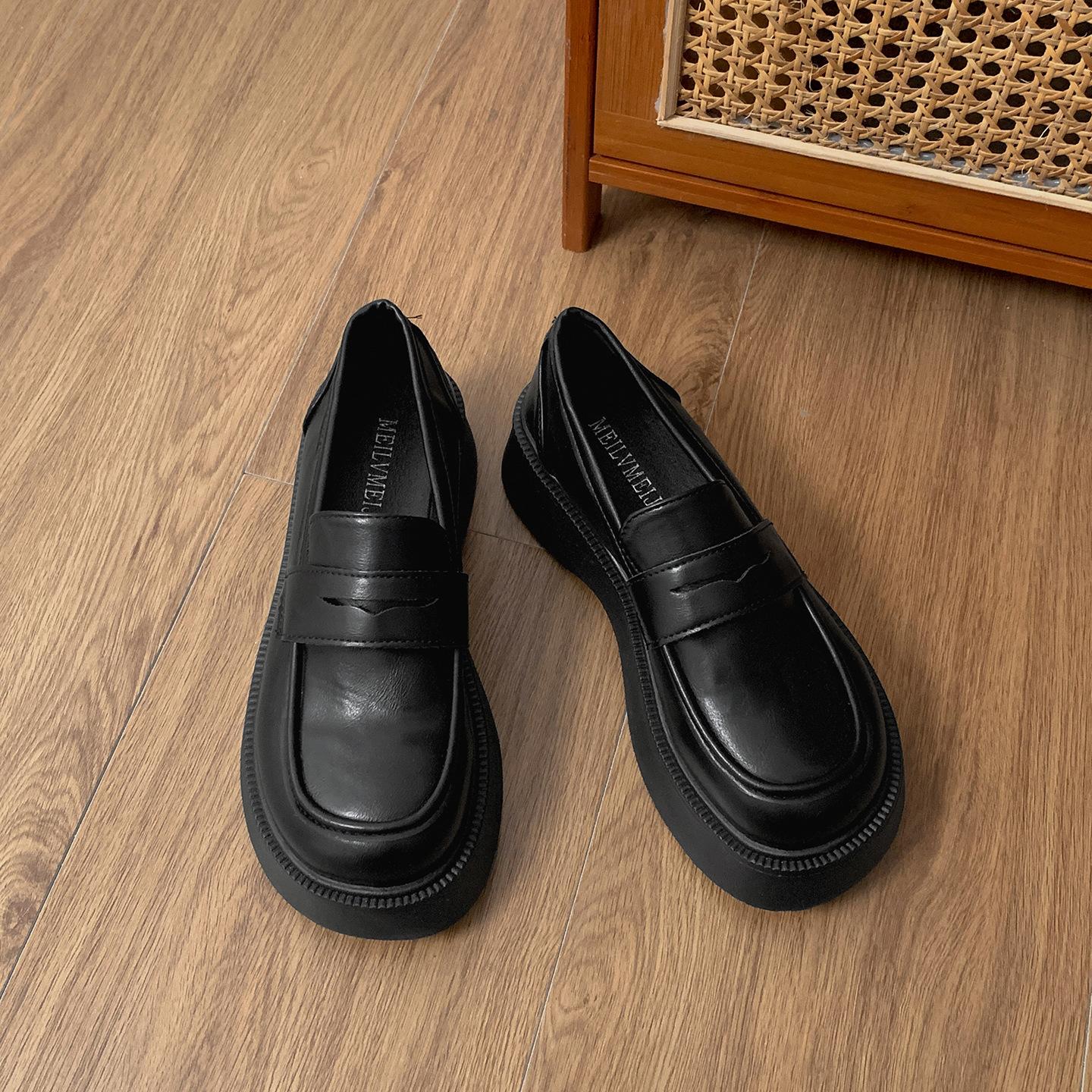 

Белые французские туфли в стиле Хепберн на высокой платформе, маленькие кожаные туфли женские 2025 новая летняя юбка, лоферы на мягкой подошве 35 чёрный