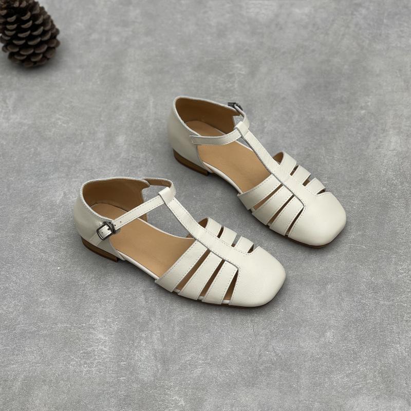 

Новые модные сандалии, повседневные женские туфли из мягкой кожи с мысками 40 бежевый