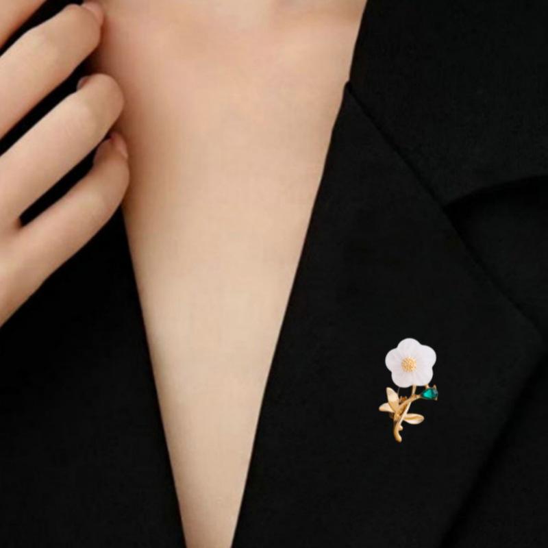 Japanese Korean Style Floral Brooch: Artistic, High-Grade, Retro Corsage Pin