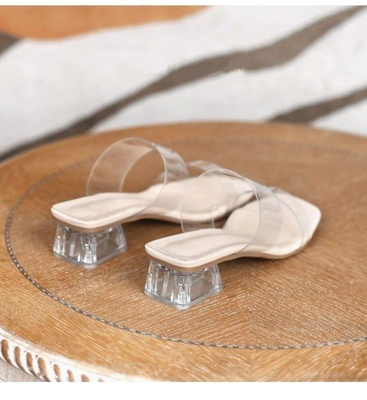 

Прозрачное слово с толстым каблуком крутые тапочки женская верхняя одежда 2025 лето новый сказочный стиль с юбкой сандалии на хрустальном каблуке 40 прозрачный