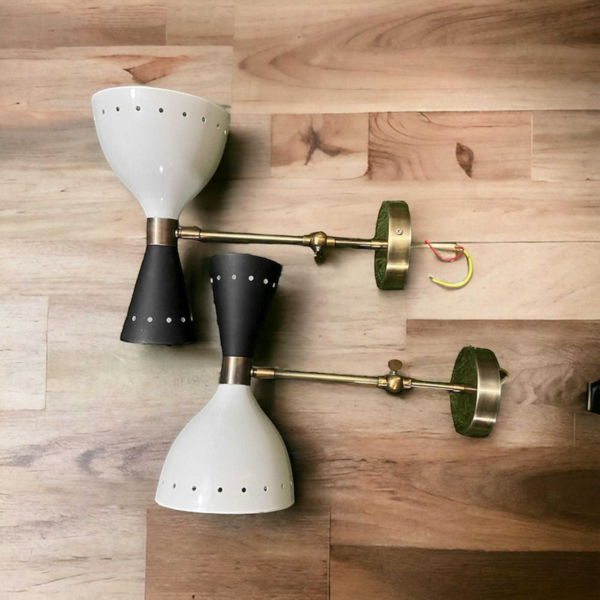 

Итальянские двойные бра середины века 1950-х годов | Настенные светильники Sputnik Diabolo | Современные декоративные настенные бра с вставным креплением