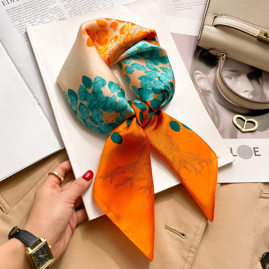 Luxury Chain Print Silk Square Scarf Women Soft Satin Silk Thin Neck Scarf Fashion Sunscreen Headscarf Woman 70x70cm
