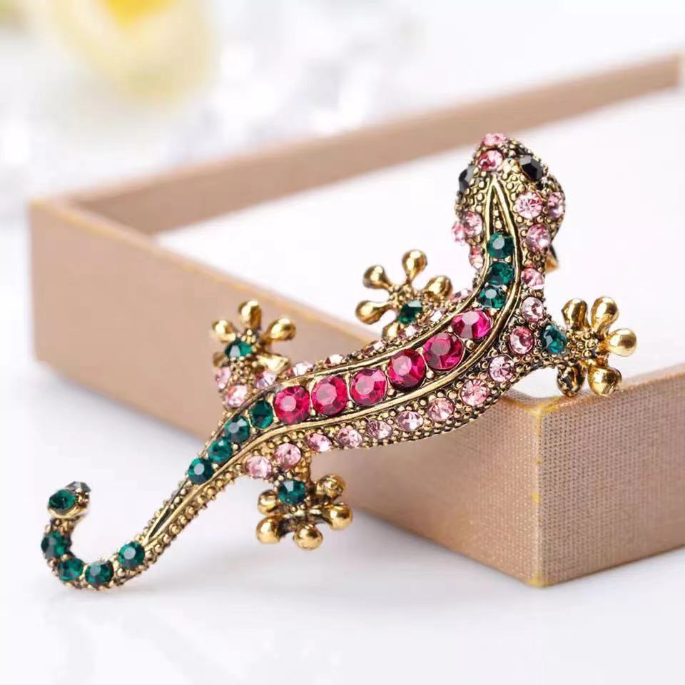 SKEDS Classic Women Men Vintage Crystal Lizard Badges Brooch Fashion Baroque Boutique Shining Pin For Ladies's Clothing Coat