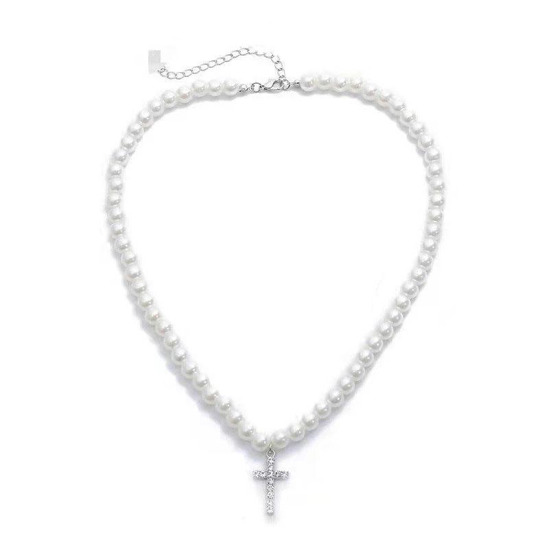 Retro Imitation Pearl Inlaid Rhinestone Cross Pendant Necklace For Men and Women Fashion Jewelry Daily Accessories