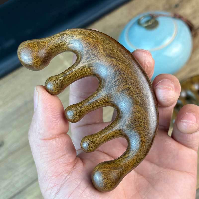 Golden Sandalwood Thickened Wooden Comb for Long and Curly Hair Massage