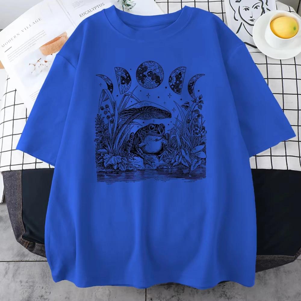 2025 Cute Cottagecore Aesthetic Frog Mushroom Moon Witchy Men Tee Clothing Vintage Casual Oversize Cotton T-Shirts Creative Mans