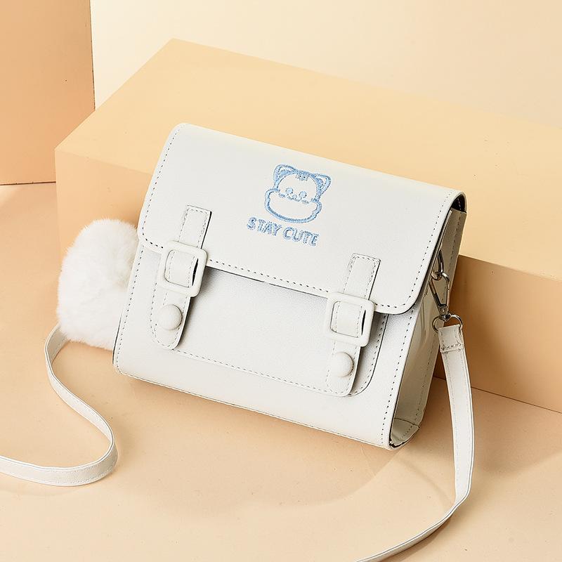 

Сумки для женщин 2025 весна и лето новые студенческие сумки Love Bear на плечо сумки-мессенджеры модные и универсальные трендовые маленькие квадратные сумки