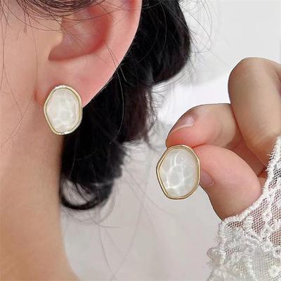 Elegante Mode Koreanische Unregelmäßige persönlichkeit Stud Ohrringe für Frauen Mädchen Geschenk Schmuck Großhandel