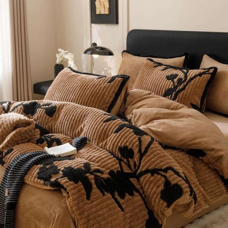 New Thickened Warm High Gram Weight Half Fleece Milk Fleece Jacquard Four-piece Set Bed Sheet Mattress Leopard Print