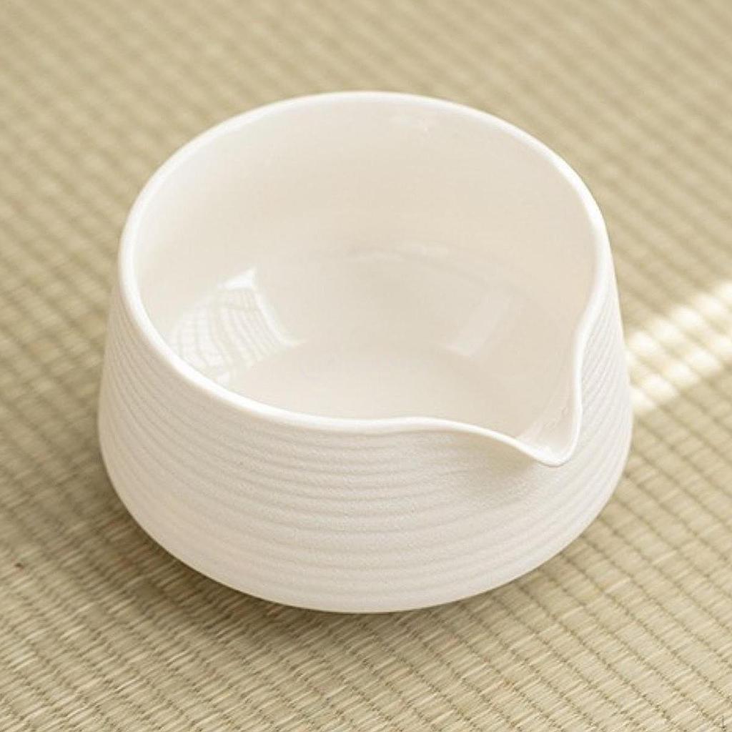 Matcha Bowl Accessories Gifts with Pouring Spout Traditional Tea Cup for Room