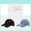 Cappellino da baseball in denim con piccole margherite ricamate e protezione solare, ideale per il tempo libero all'aperto.