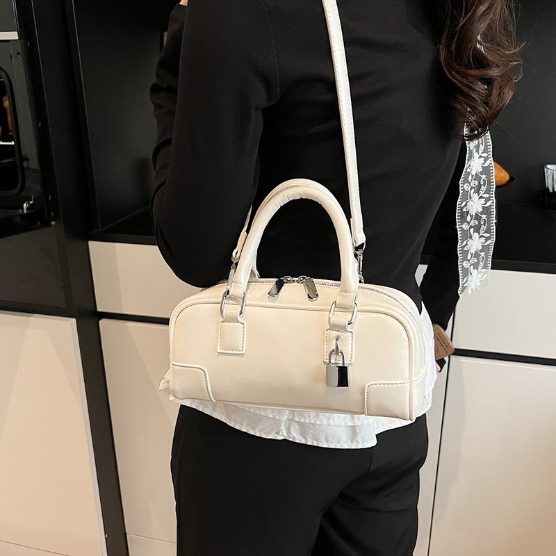 Handbag Women's New Fashion Shoulder Messenger Bag