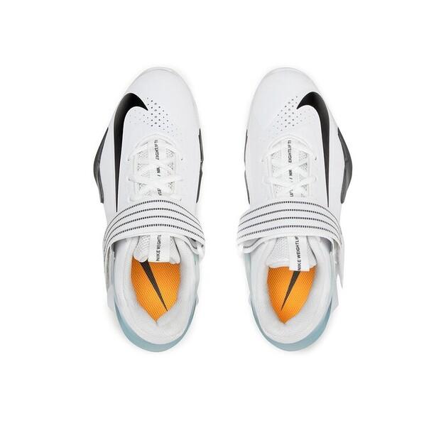 Тренировочные кроссовки Nike Savaleos