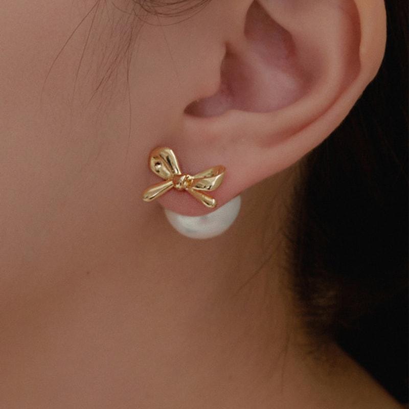 Primaute Ribbon Pearl Ball Earring