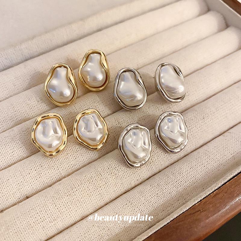 Silver Needle Irregular Baroque Pearl Stud Earrings: French Light Luxury High-End Retro Style for Women