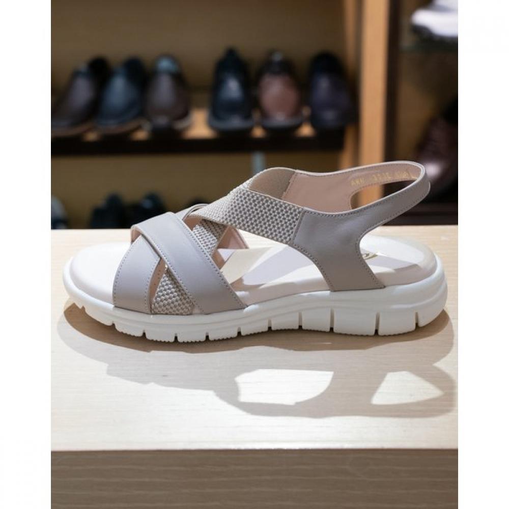 VAINER Women S Comfort Sandal Beige 303e