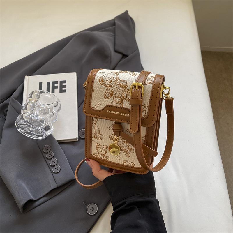 Dámská taška na mobil přes rameno 2025 nová módní výklenková designová malá čtvercová taška na mobil