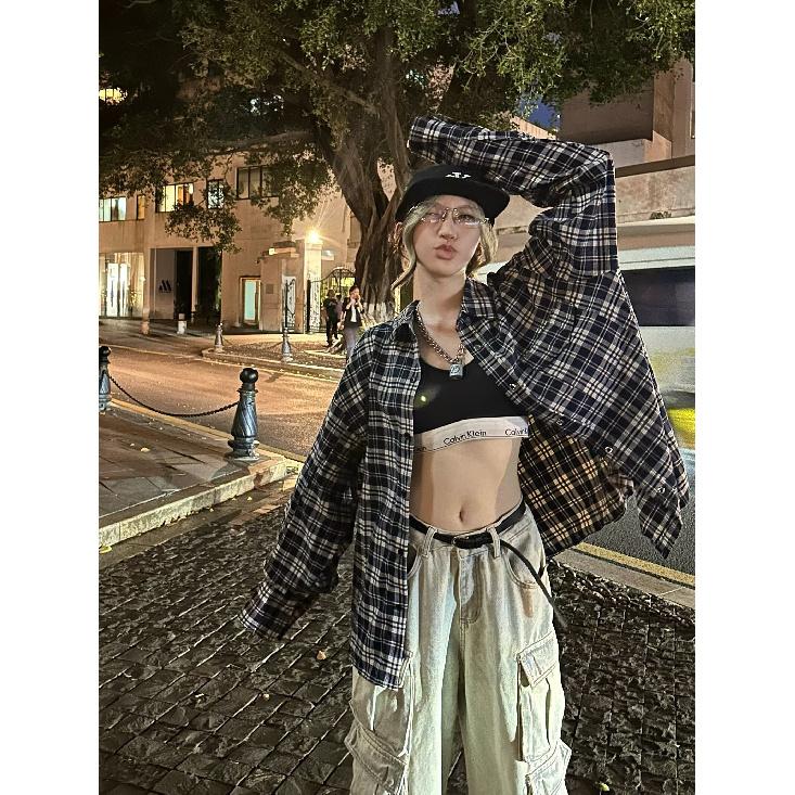 2024 Rutig långärmad skjorta Japansk Hong Kong Style Ins Lös skjorta Pojkar Sommar Trendig Mångsidig Casual Coat