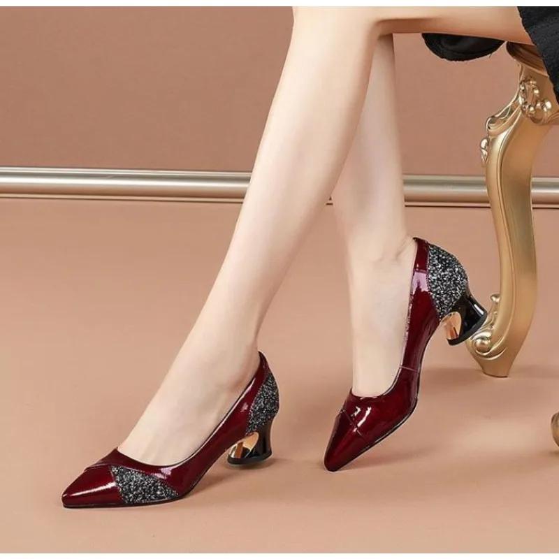 Fashion Fashion Shoes Women's High Heels Middle Heeled Elegant Wedding Shoes Pumps Women Sexy Red Pointed Toe Shallow Slip-On Party Shoe