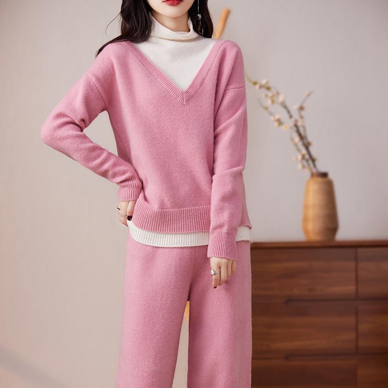 Color-Block Women's Wool Two-Piece Set: High Neck Sweater & Wide-Leg Pants with Faux Collar, Autumn/Winter 2023 Collection