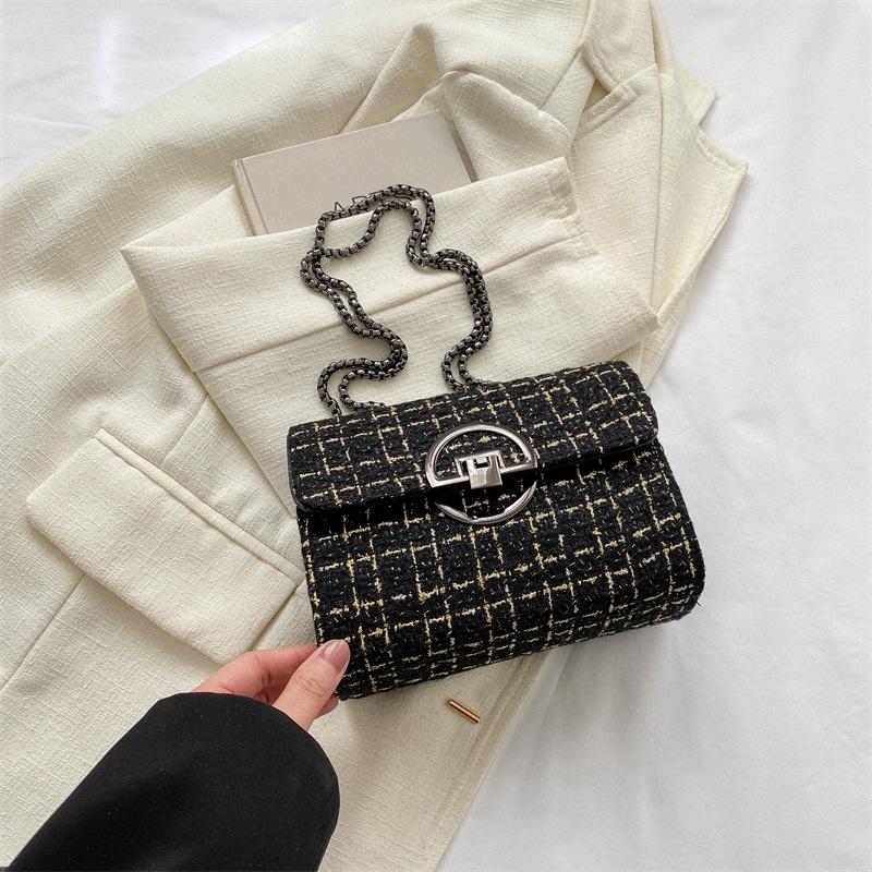 Trendy Grid Chain Underarm Bag For Women 2023 Summer New Arrival Stylish And Commuter Shoulder Crossbody Bag Black