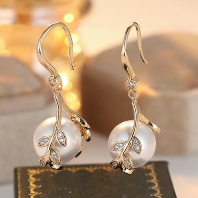 Vintage Gold Color Leaf Zircon Imitation Pearl Long Drop Earrings for Women Wedding Party Jewelry Gifts