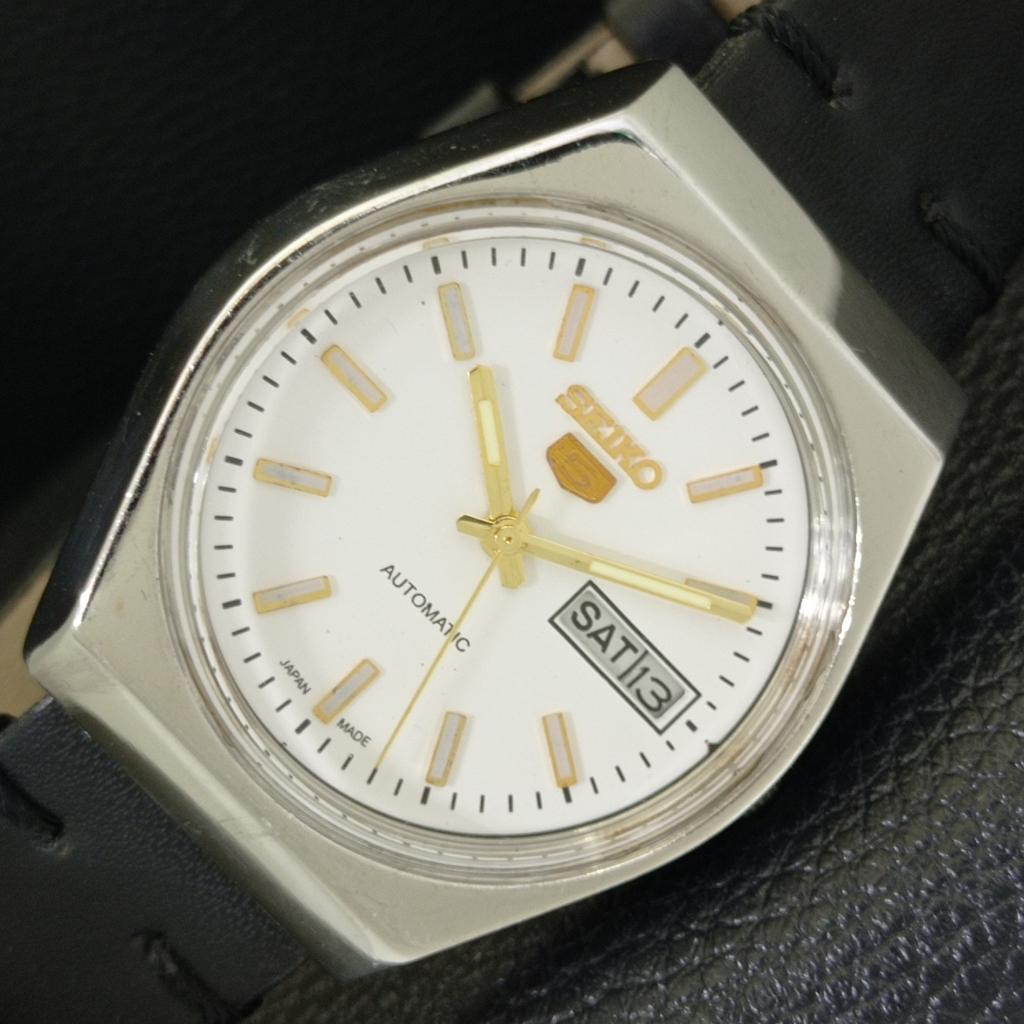 

JAPAN 6309A VINTAGE SEIKO 5 AUTOMATIC MENS WHITE COLOR DIAL WATCH a701379-5 R206a-a701379