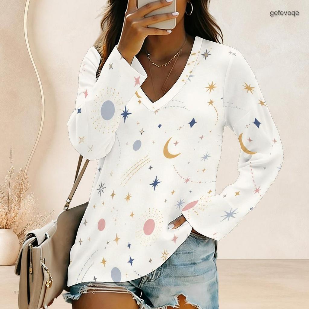 Women Plus Size V Neck Long Sleeve White Star Moon Printed Top Curved Hem With Pockets