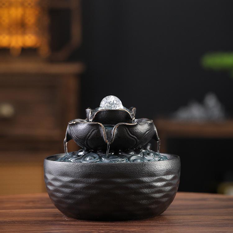 Kolo bohatství Feng Shui: Stolní vodní fontána s tekoucím míčem pro hojnost