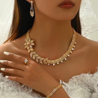 Pozlacená šperková sada Indie Dubajské šperky Holý diamant Zirkon Náhrdelník Náramek Prsten Náušnice Sada