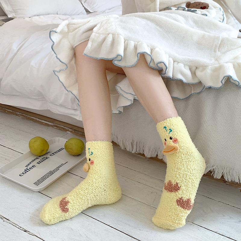 Little Yellow Duck Coral Fleece Socks Women'S Winter Warm Home Sleeping Socks Medium Tube Fleece Cartoon Outer Wear Girls Socks