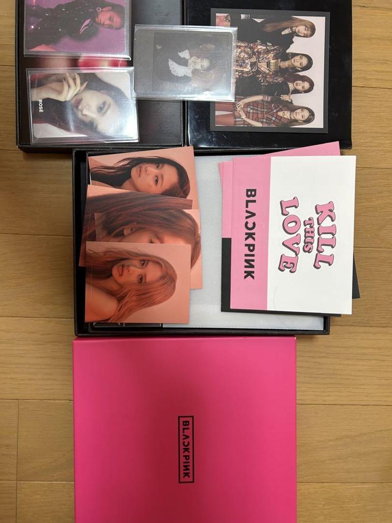 [USED] BLACKPINK album with trading cards and other accessories