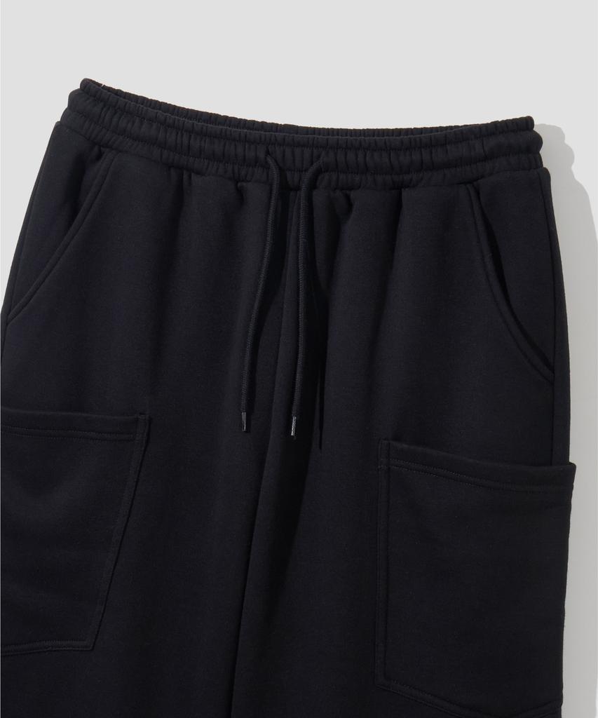 AGOD (Fleece-Lined) Side Big Pocket Wide Sweatpants [Black]