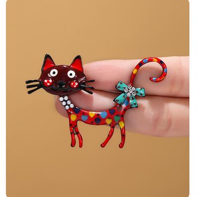 Dropping Oil Lovely Cat Shaped Brooches for Women Men Exquisite Enamel Colorful Heart Bow Kitten Brooches Party Clothing Jewelry
