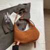 Popular retro style duffel bag for women this year  new large capacity relaxed travel crossbody bag