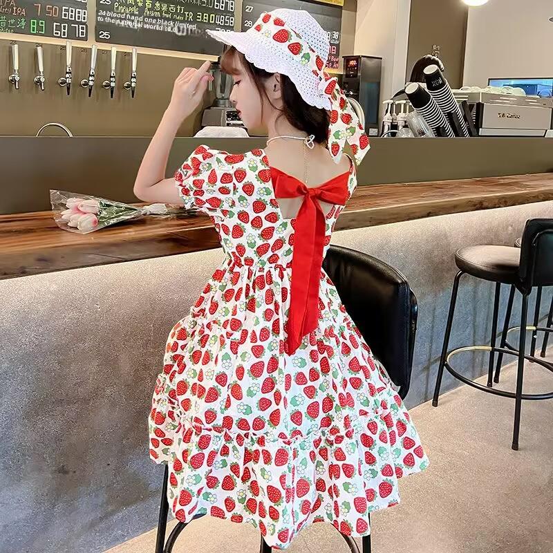 Strandkleid im Western-Stil mit Blumenmuster für Mädchen – Sommer-Erdbeerprinzessin-Design