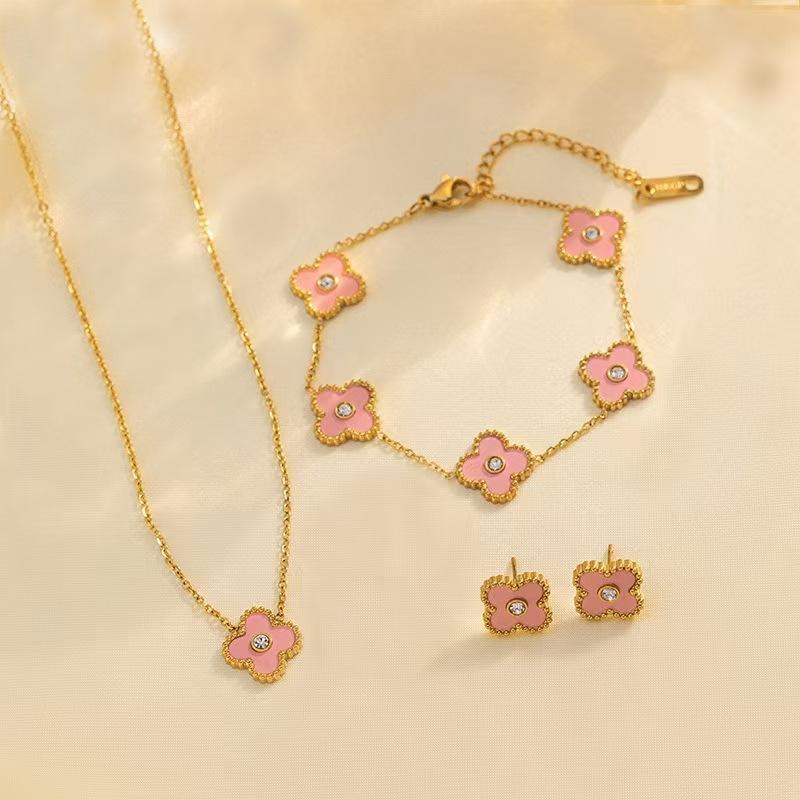 

Набор из 3 предметов: 18-каратный золотой браслет-флэш «Пять счастливых цветков», серьги-клевер с четырьмя лепестками necklace+bracelet+earring розовый