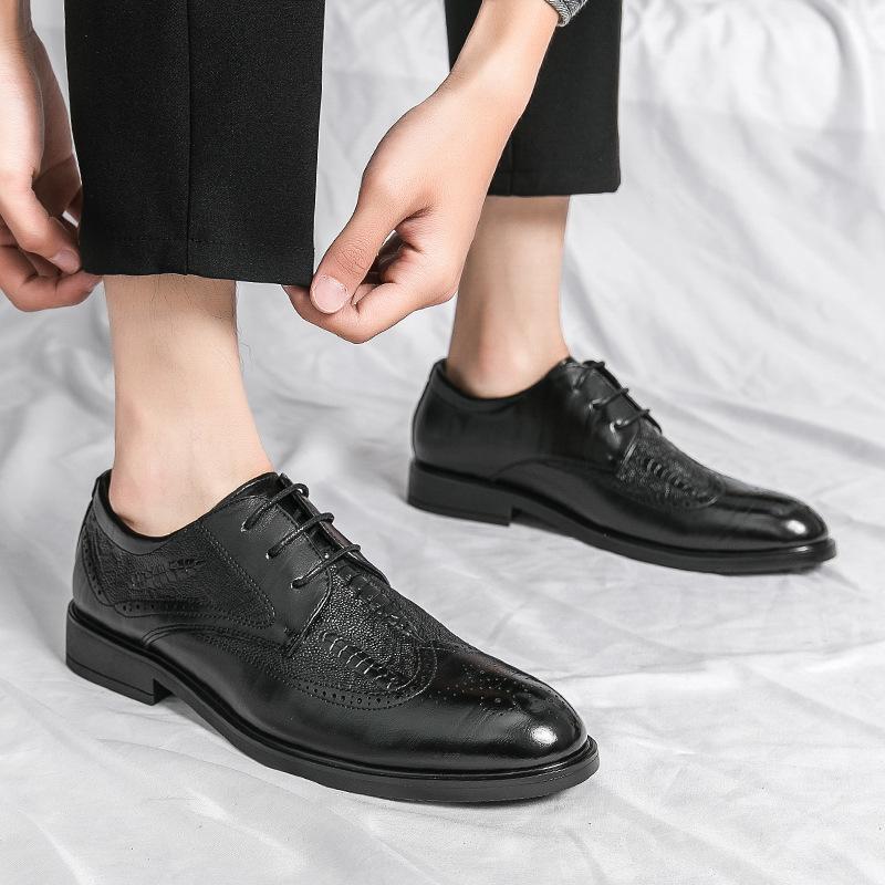 Men's Business Dress Pointed Leather Shoes Brock Flower British Red Lace-up Wedding New Leather Shoes