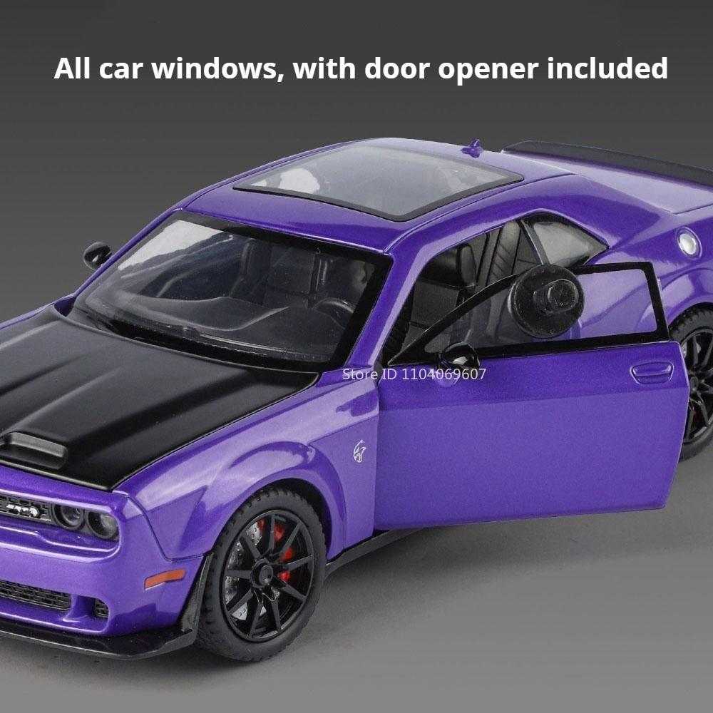1:24 Alloy Challenger SRT Hellcat M3 Cars Toys Diecast Models with Pull Back Light Sound Miniature Vehicles Children's Day Gifts